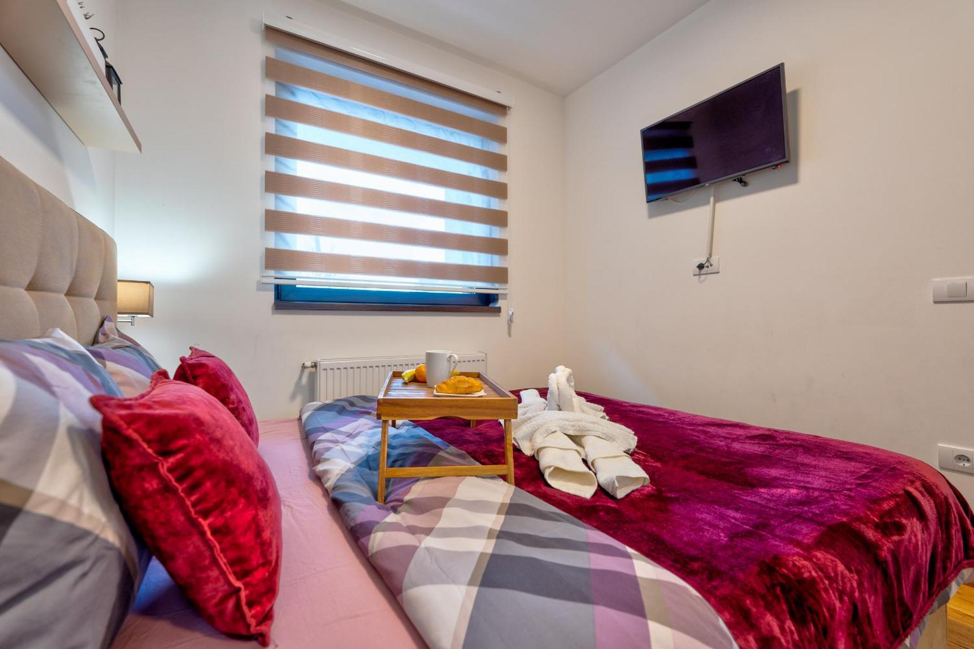 Aroma Apartmani ซลาตีบอร์ ภายนอก รูปภาพ