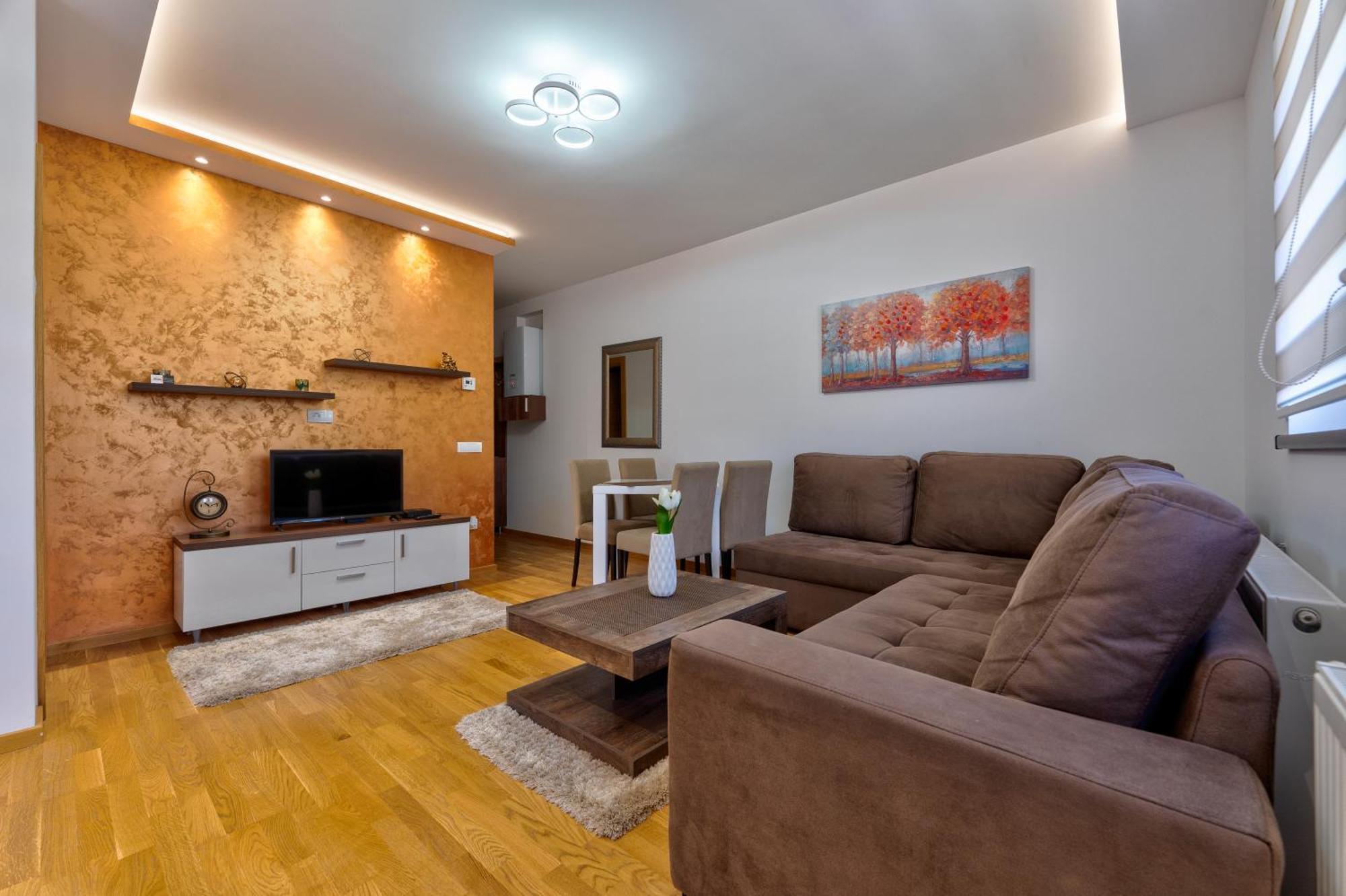 Aroma Apartmani ซลาตีบอร์ ภายนอก รูปภาพ